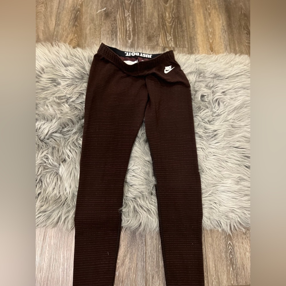 Nike Leggings (SOLD)